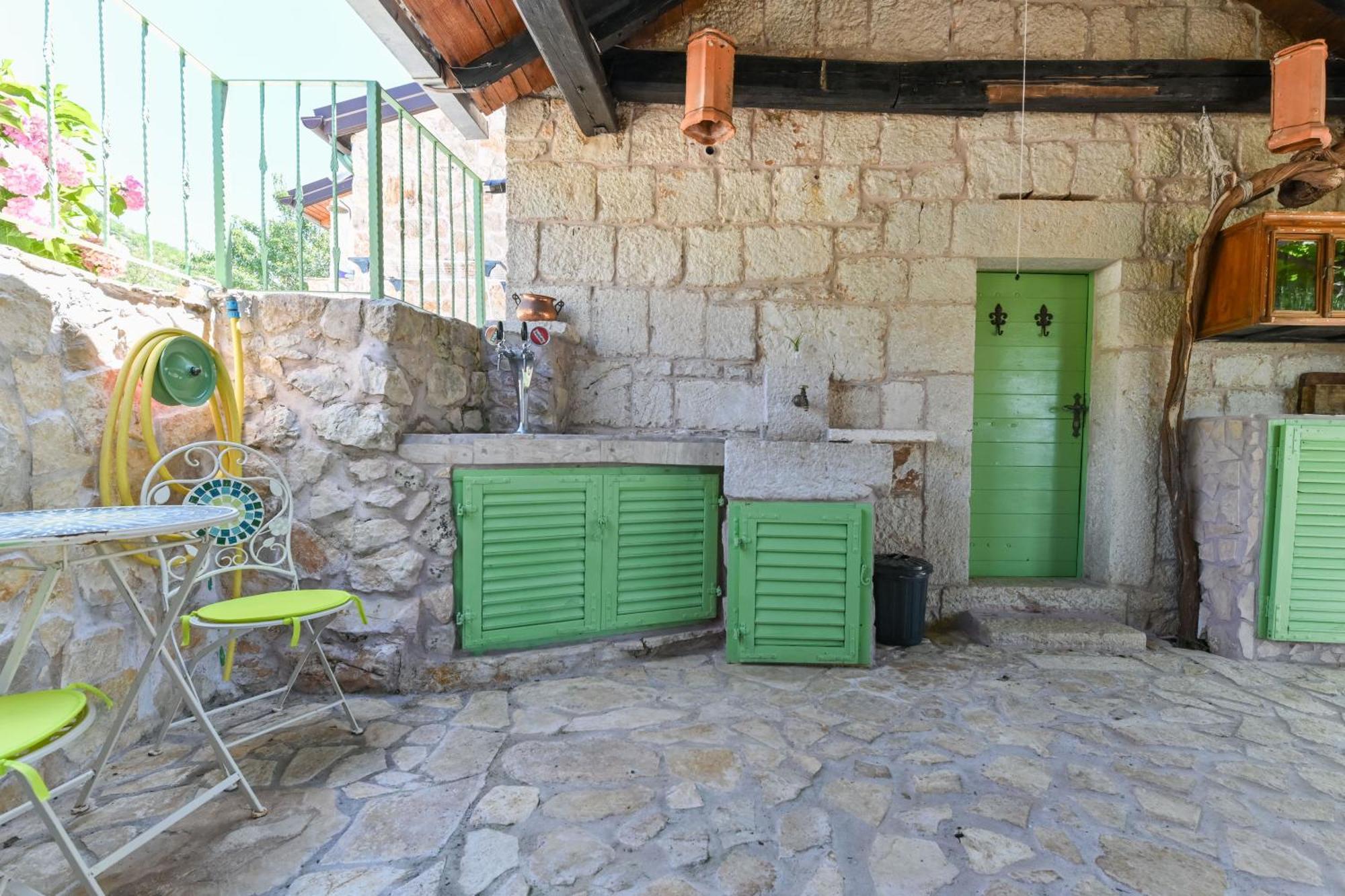 Krstatice Villa Pristinus מראה חיצוני תמונה