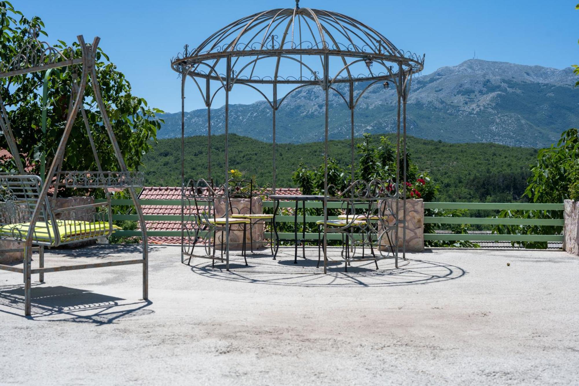 Krstatice Villa Pristinus מראה חיצוני תמונה